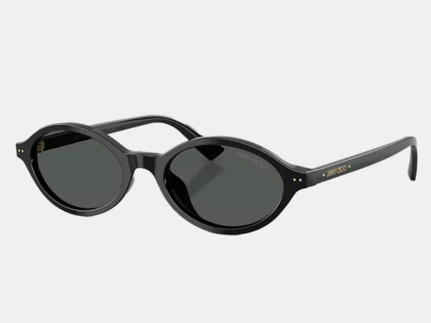 O retorno do scarpin preto: por que o sapato clássico voltou ao radar Scarpin preto 26mar26 Jimmy Choo