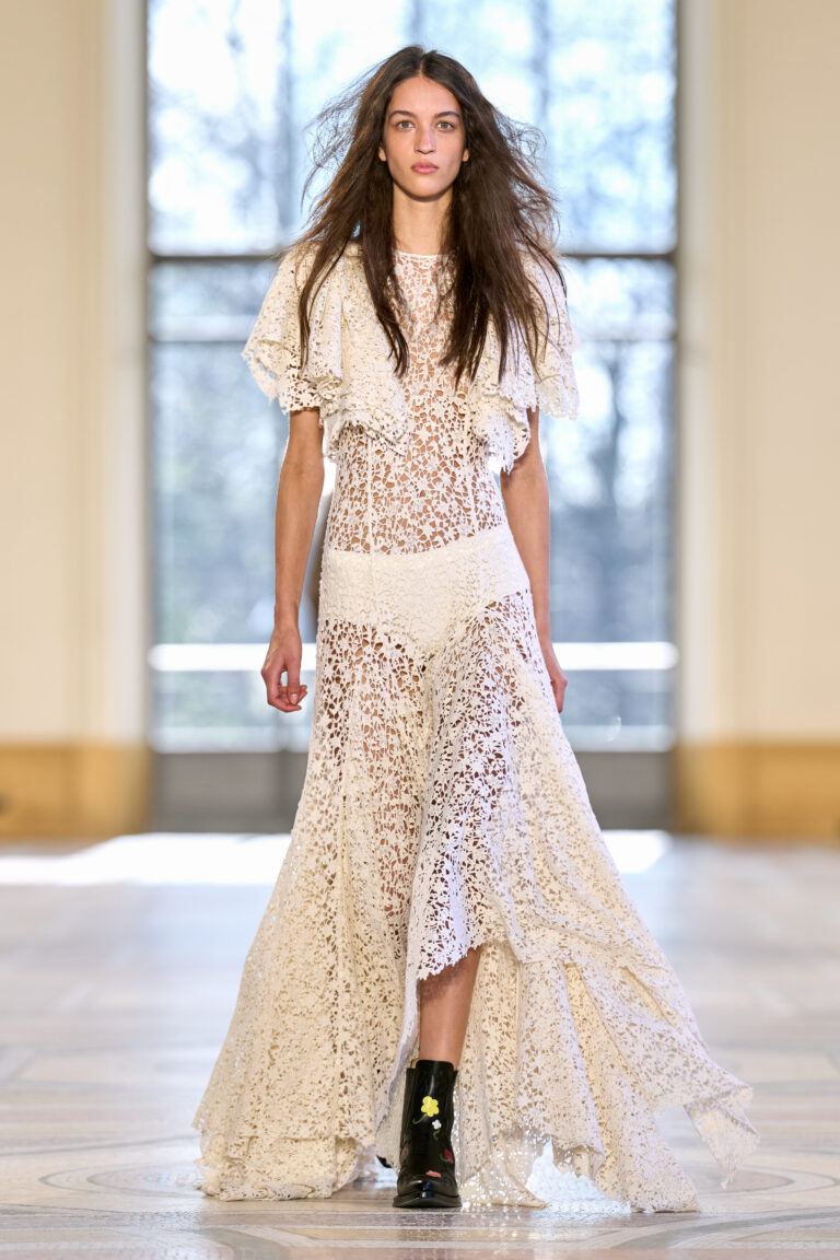 TENDENCIAS INVERNO 2026 MAR GH F26 Look 01