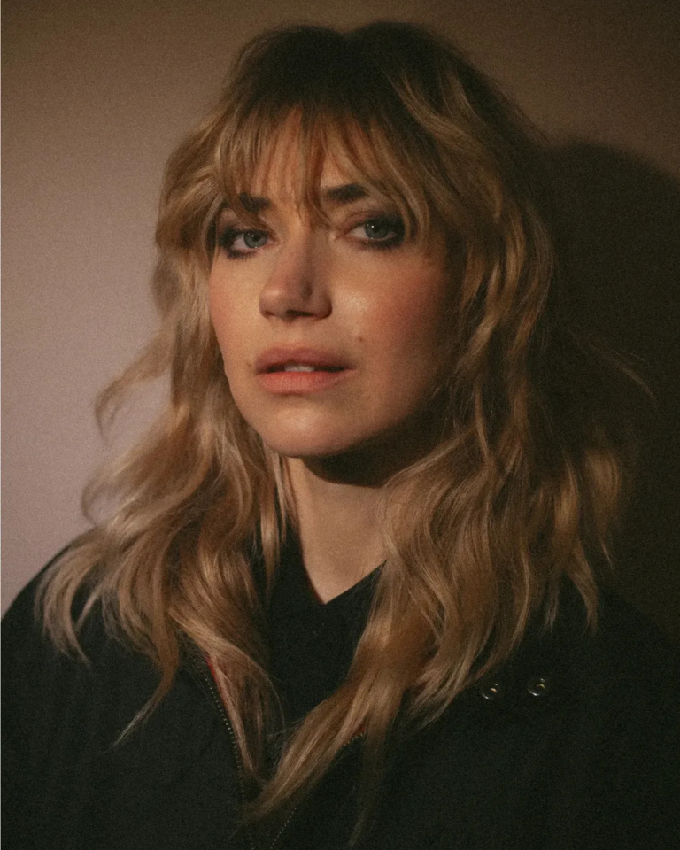 Cabelos com luzes: 6 tendências que vão atualizar o visual em 2026 cabelos com luzes