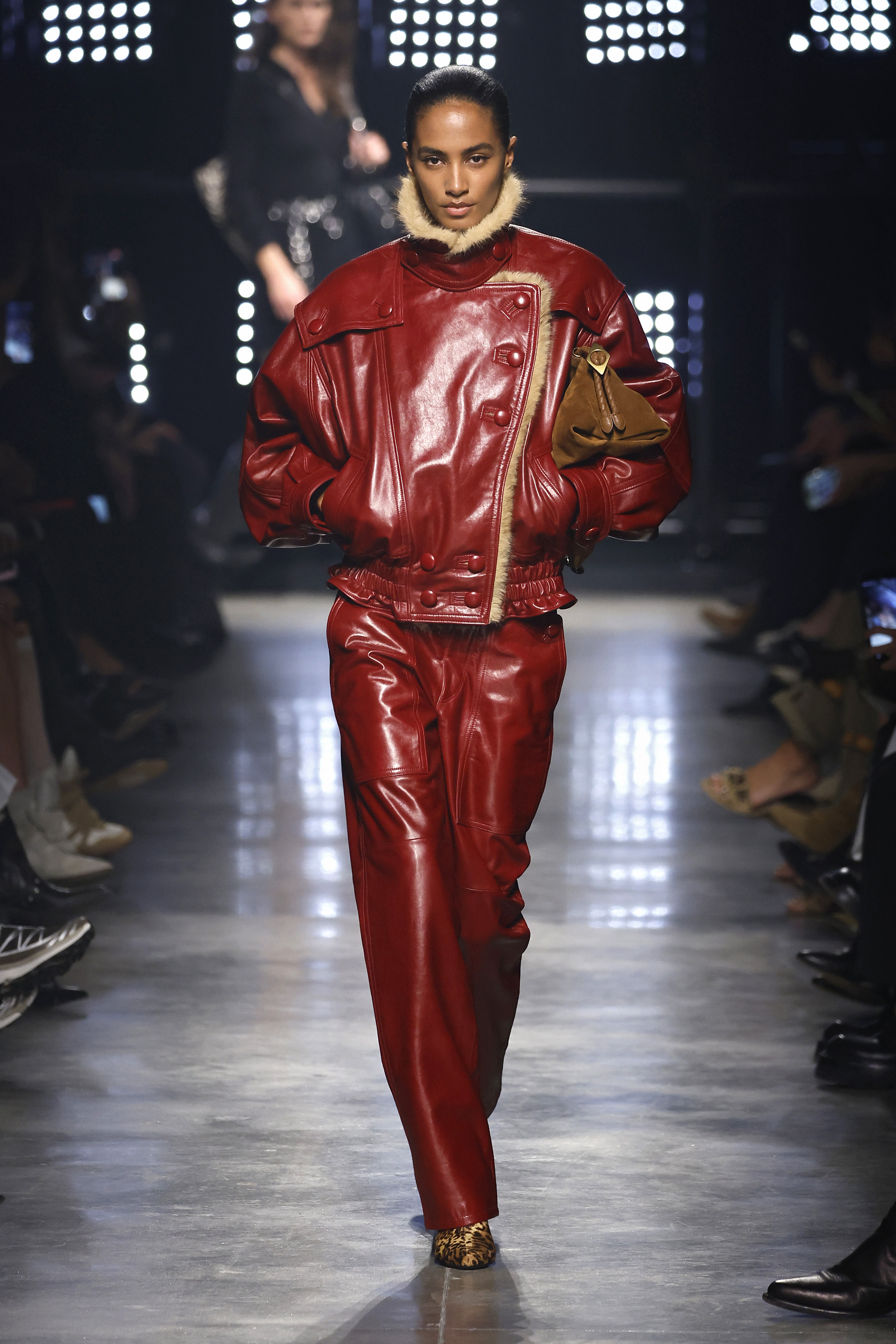 looks com jaqueta de couro