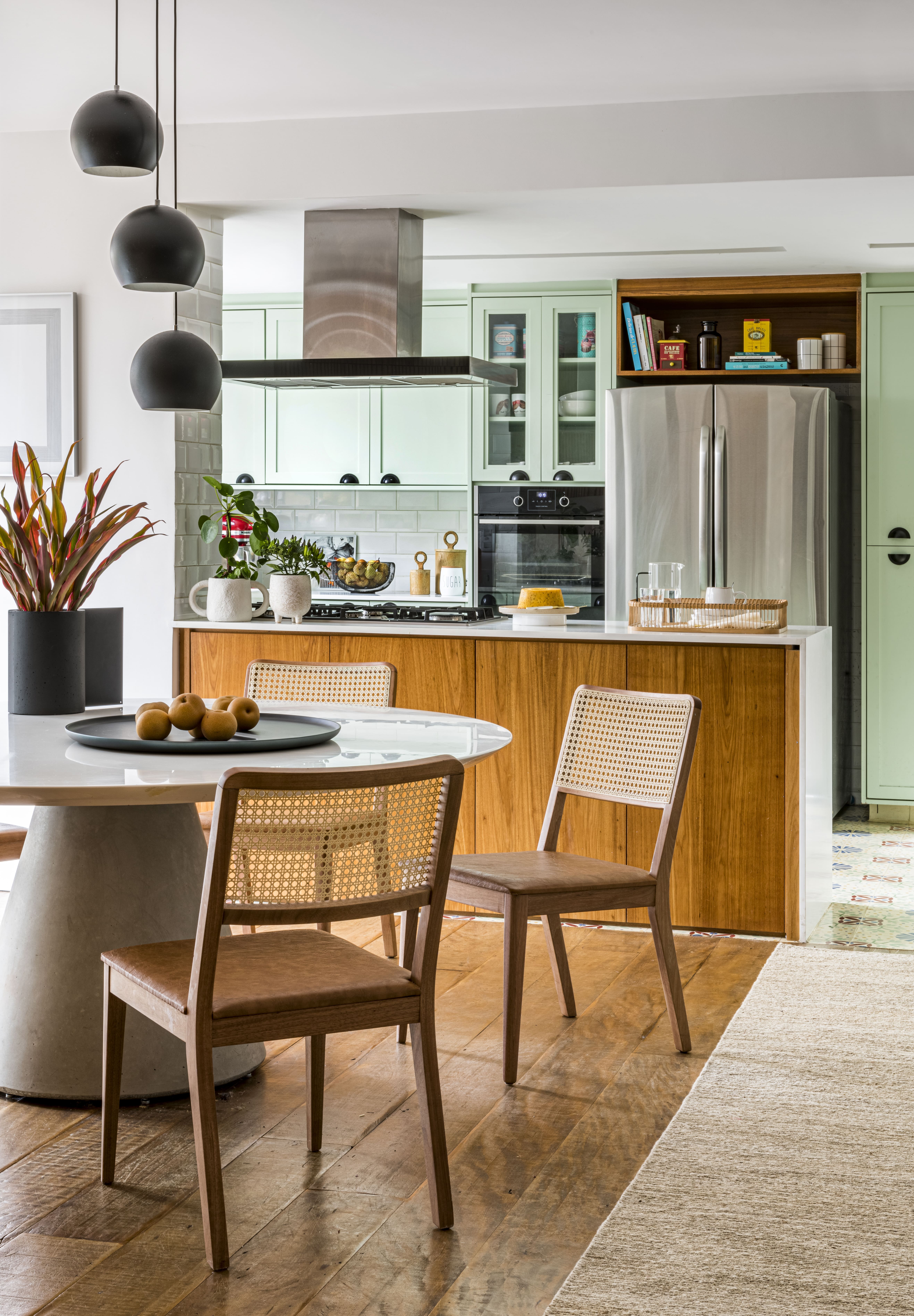 5 inspirações que provam que as cozinhas americanas podem driblar o espaço reduzido