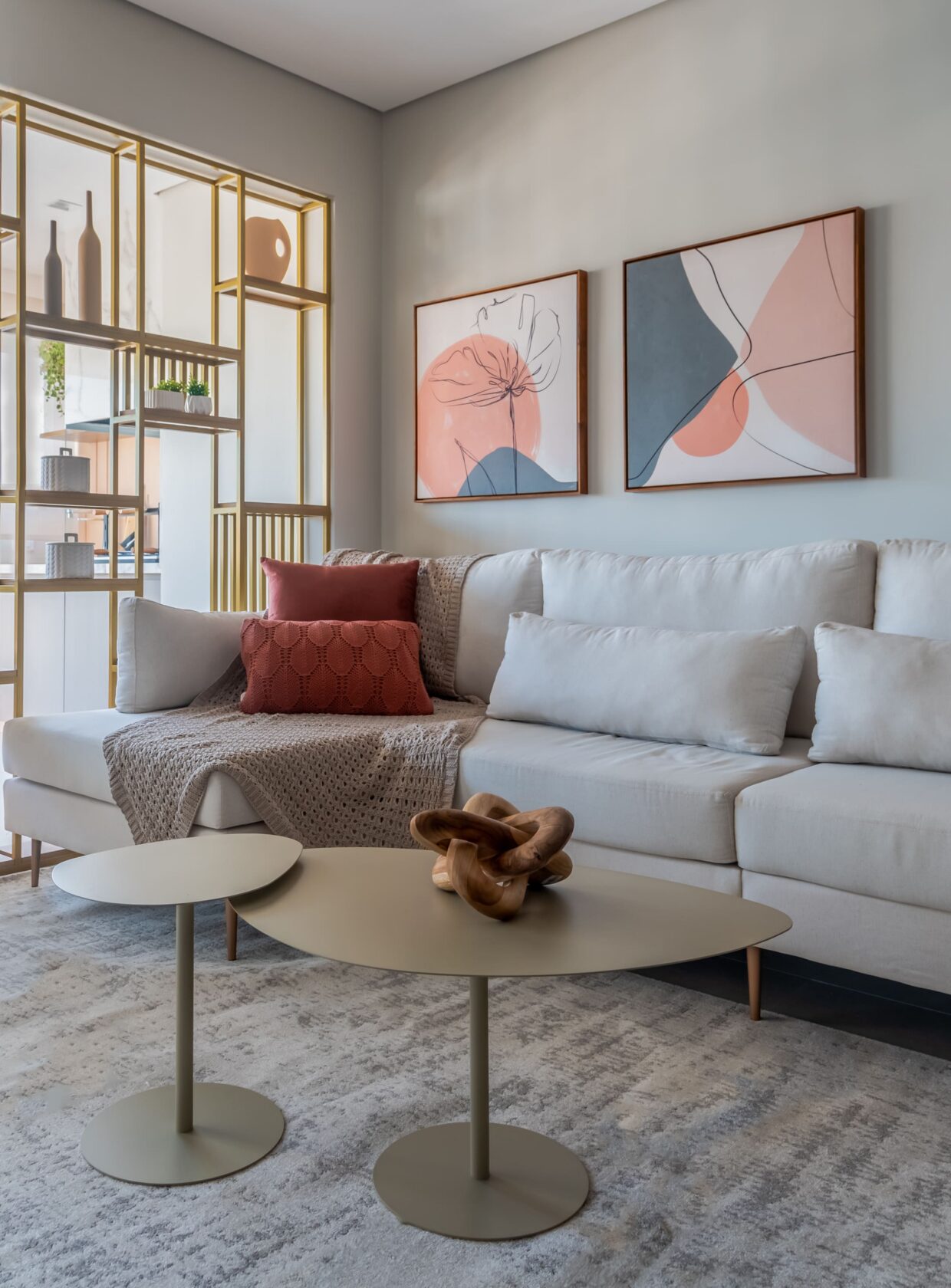 Decoração para salas de apartamentos pequenos: 7 inspirações para driblar o espaço reduzido