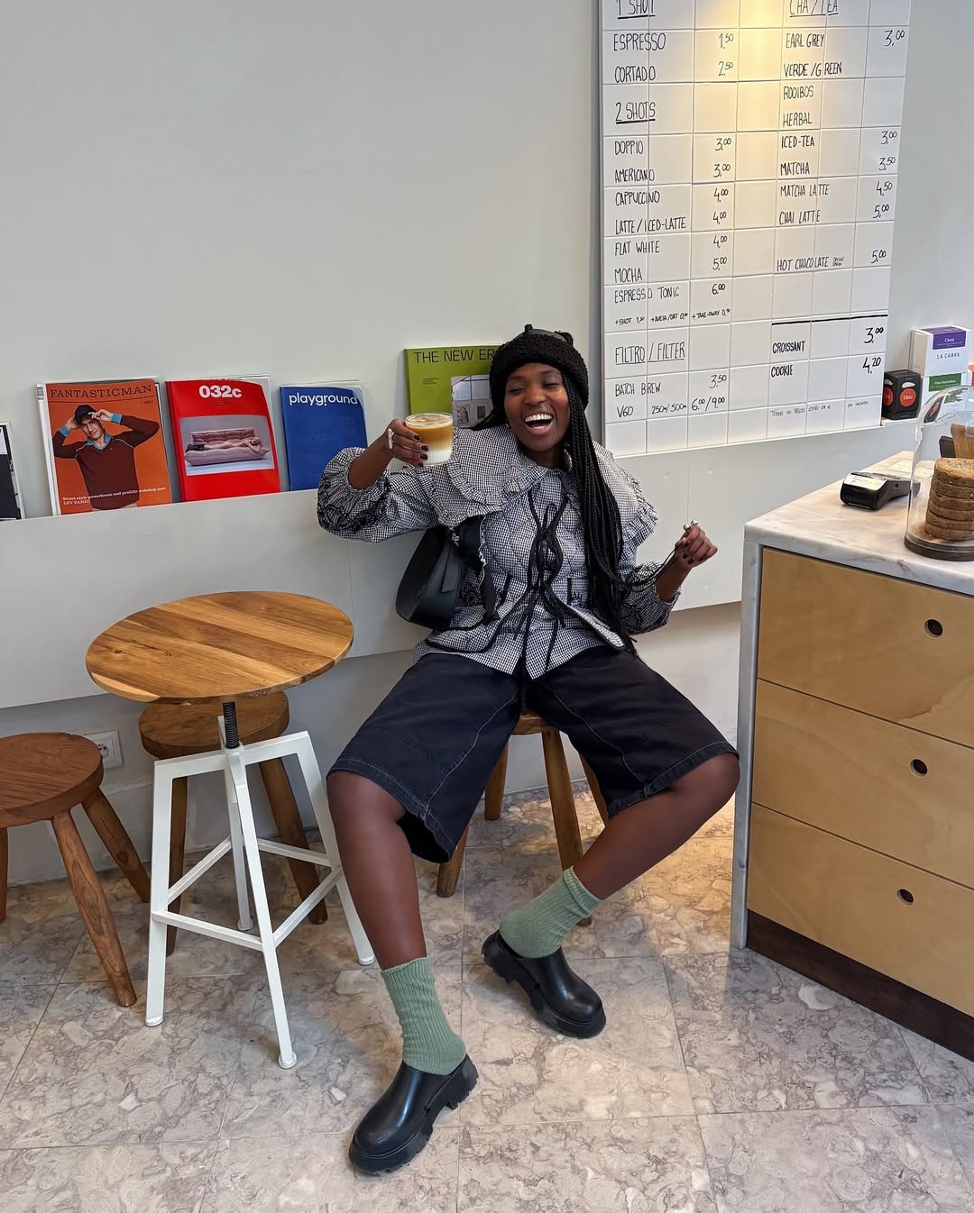 looks com bermuda jeans feminina