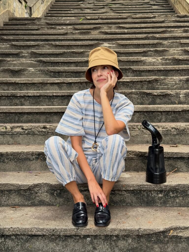 Do escritório ao fim de semana: 5 jeitos de usar mocassim feminino agora mocassim feminino 25mar26 pambarja