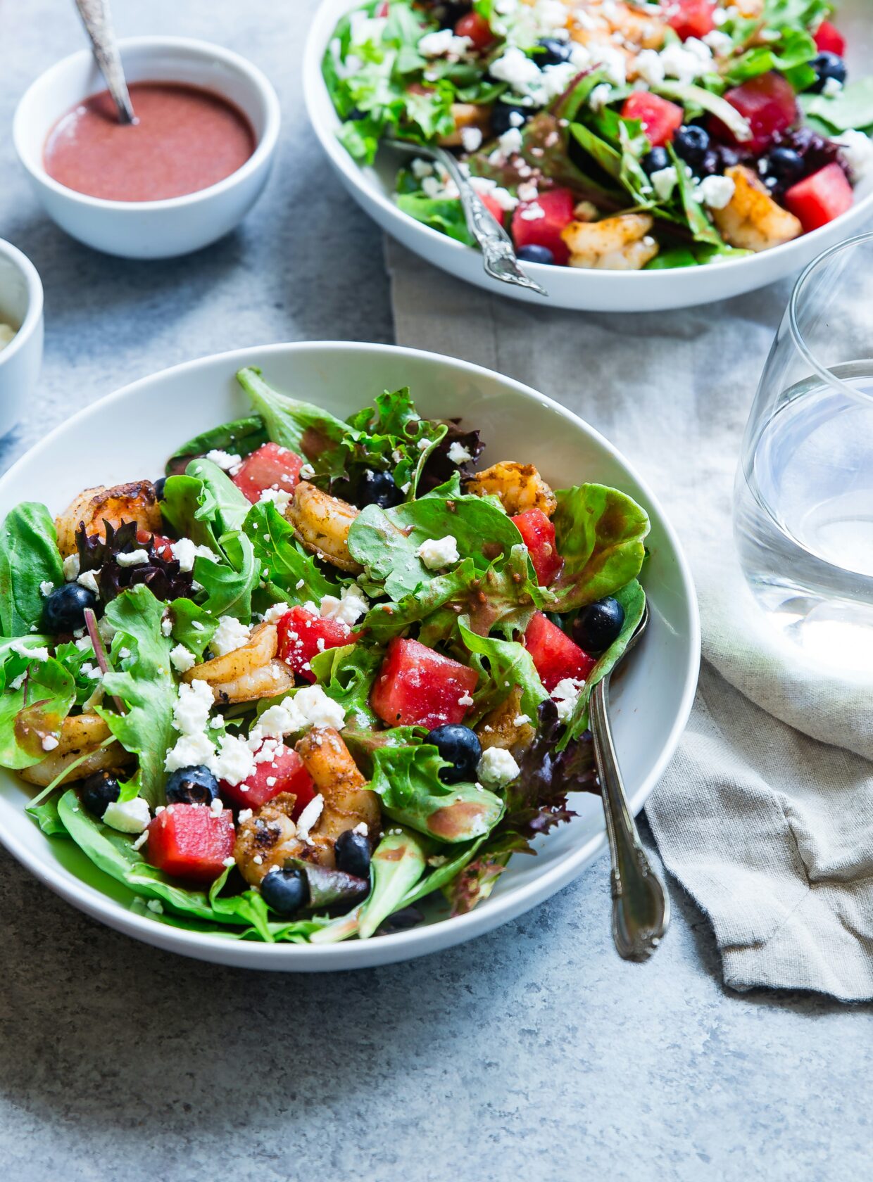 Tchau, prato sem graça! 5 receitas de molho para salada saudáveis e cheio de sabor