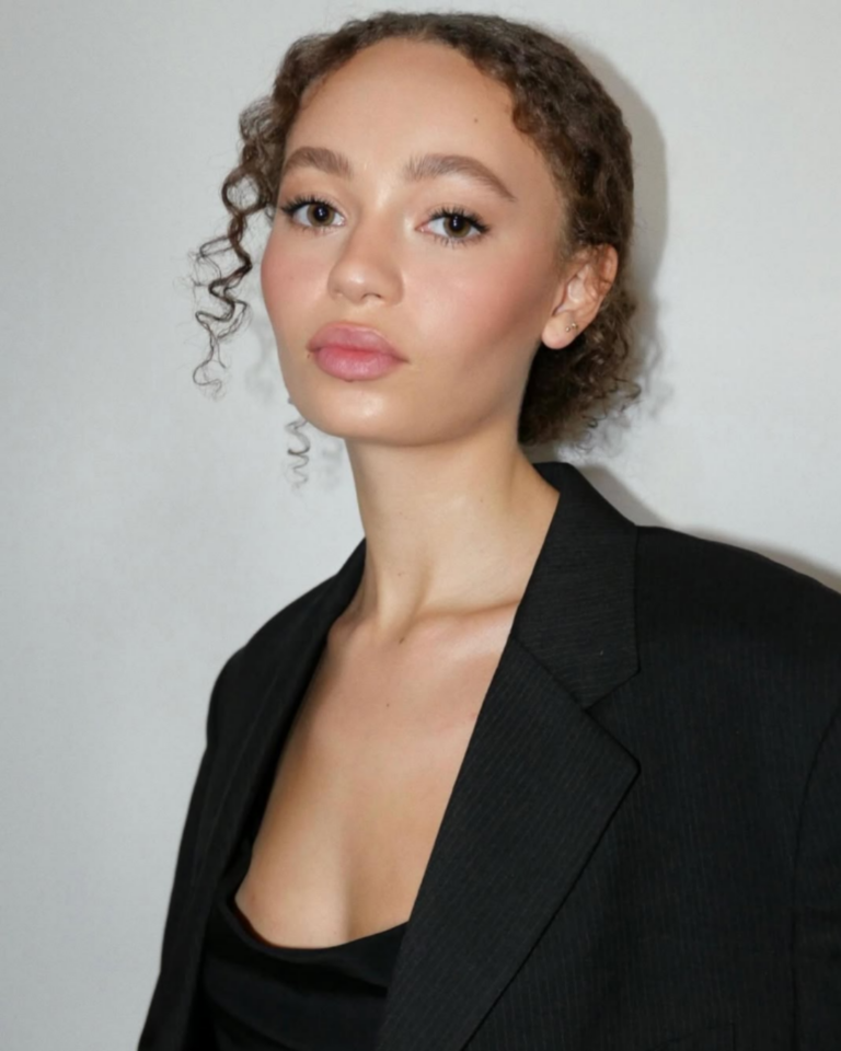 penteados para cabelos cacheados curtos