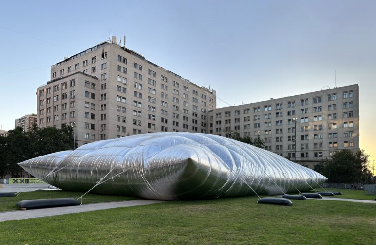 Conheça obras impressionantes de Smiljan Radić Clarke, vencedor do Prêmio Pritzker de Arquitetura de 2026 prêmio pritzker de arquitetura