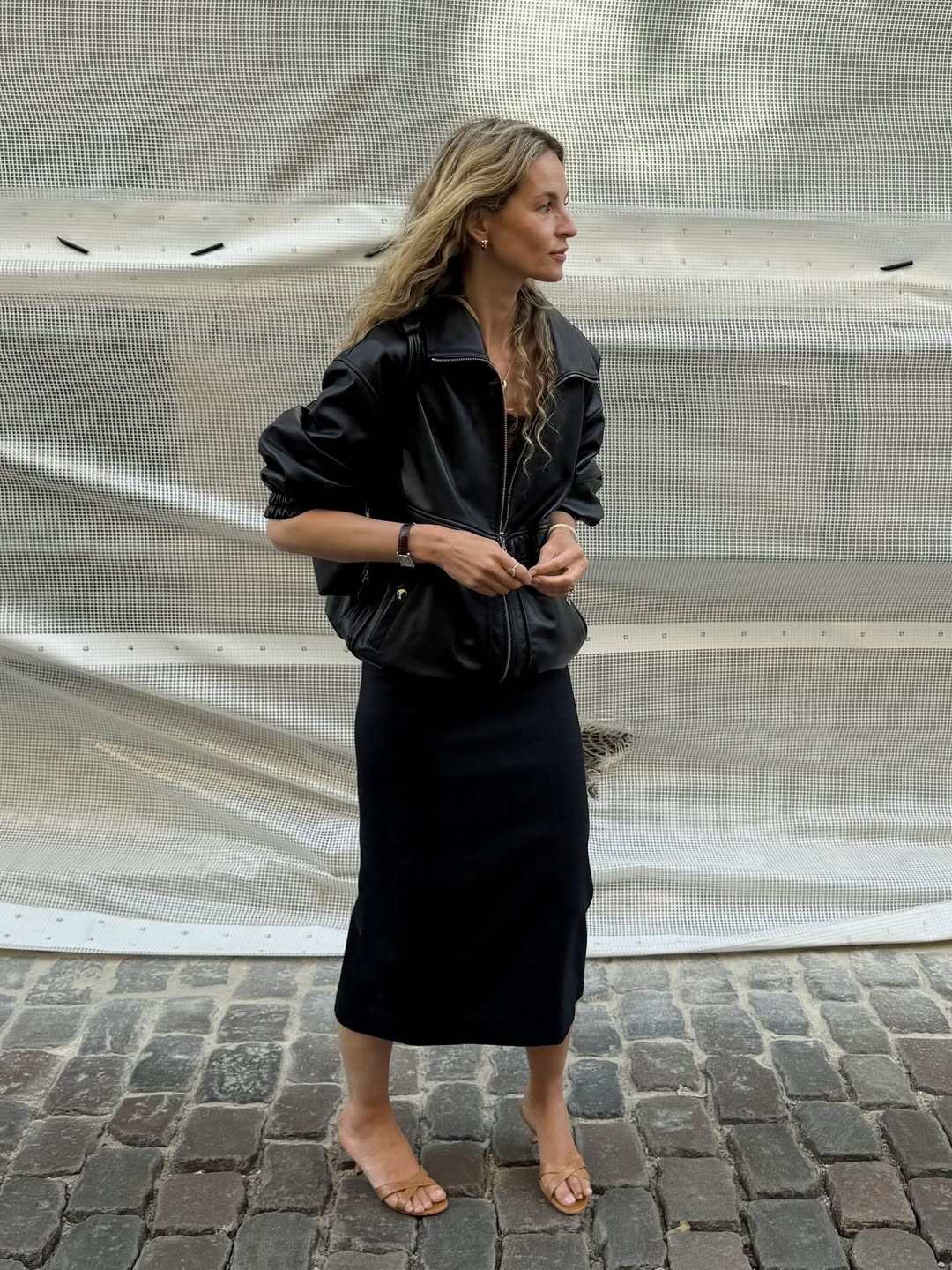 look com saia lápis preta