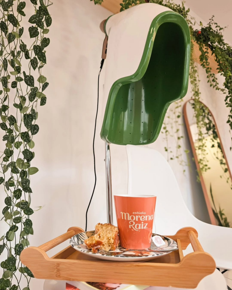 salões especializados em cabelos cacheados