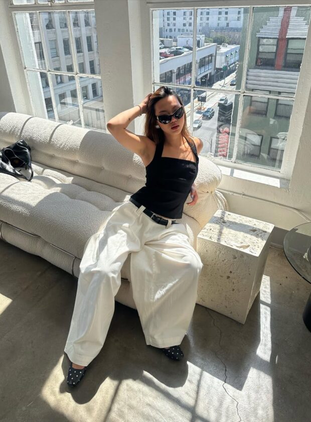 looks com sapatilhas com tachas