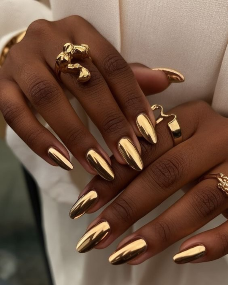 6 manicures para quem quer investir em unhas com pó cromado unhas com pó cromado