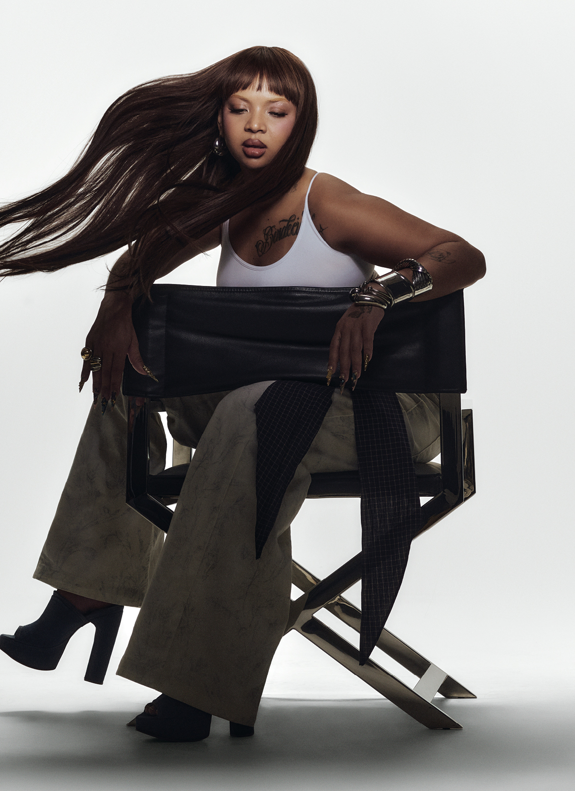 Capa da ELLE View impressa, Nanda Tsunami está em seu melhor momento EV01 RIACHUELO NANDA TSUNAMI12