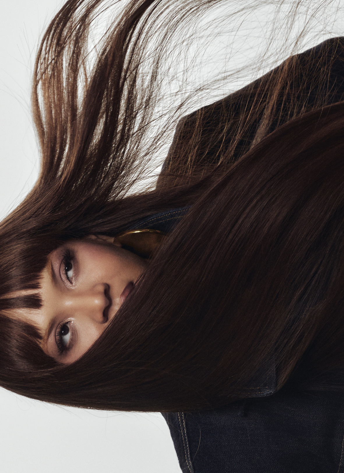 Capa da ELLE View impressa, Nanda Tsunami está em seu melhor momento EV01 RIACHUELO NANDA TSUNAMI7