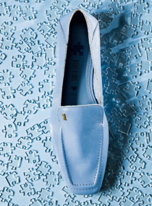 Santa Lolla lança loafer em apoio à causa do autismo Santa Lolla Colecao AMA 2026 Creditos Time Santa Lolla 4