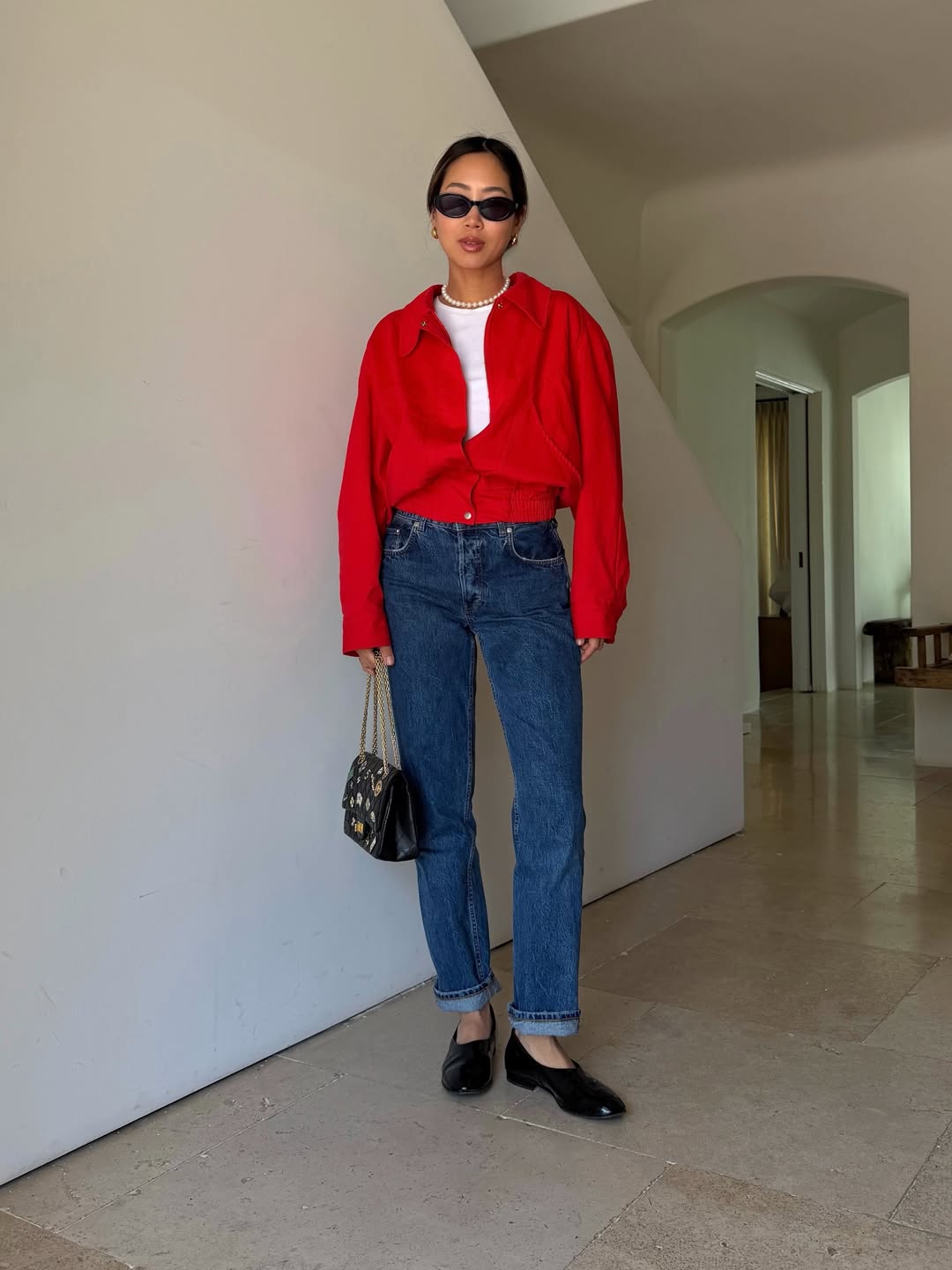 calça jeans reta nunca sai de moda e é favorita das fashionistas