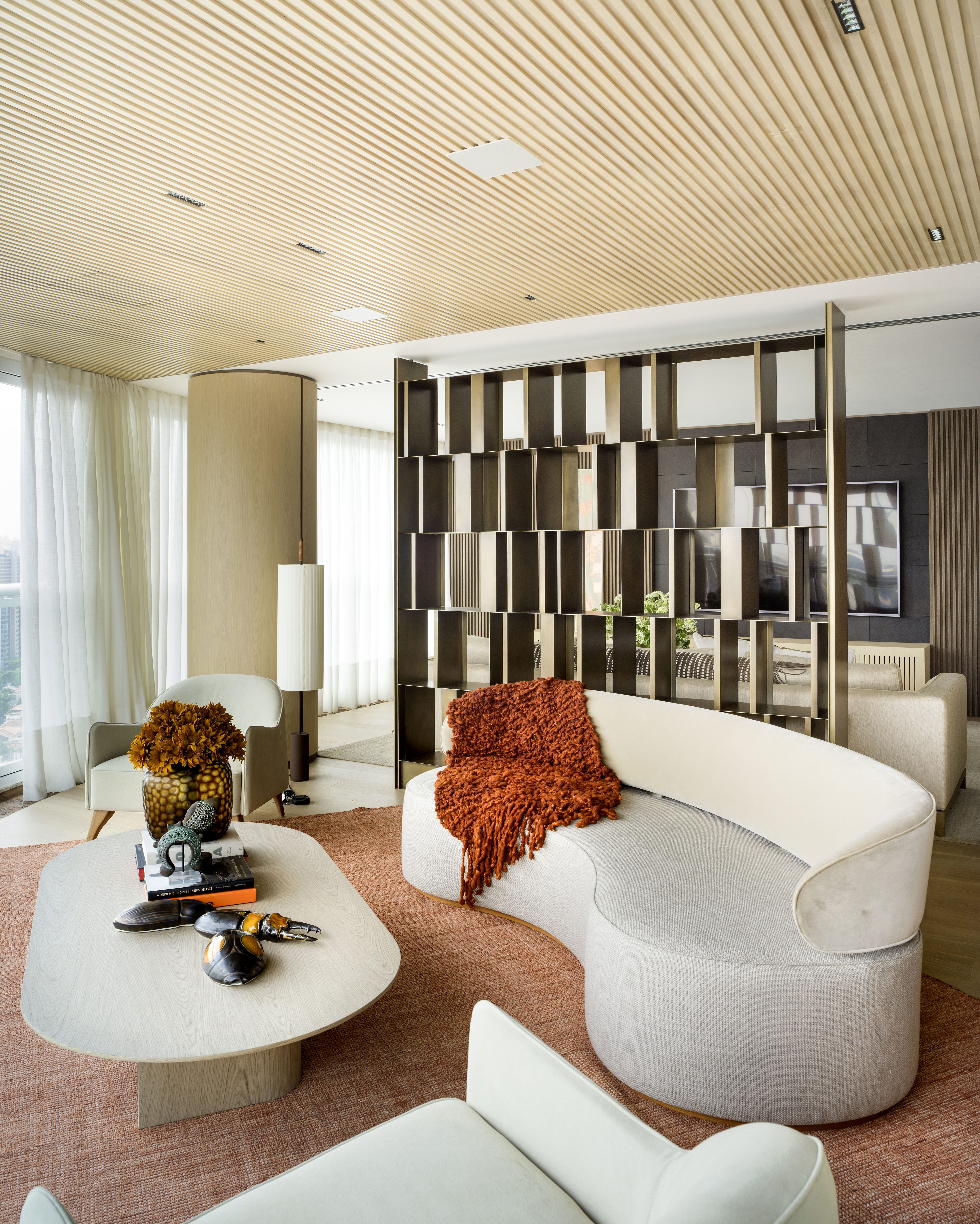 7 móveis multifuncionais que driblam o espaço reduzido de apartamentos pequenos