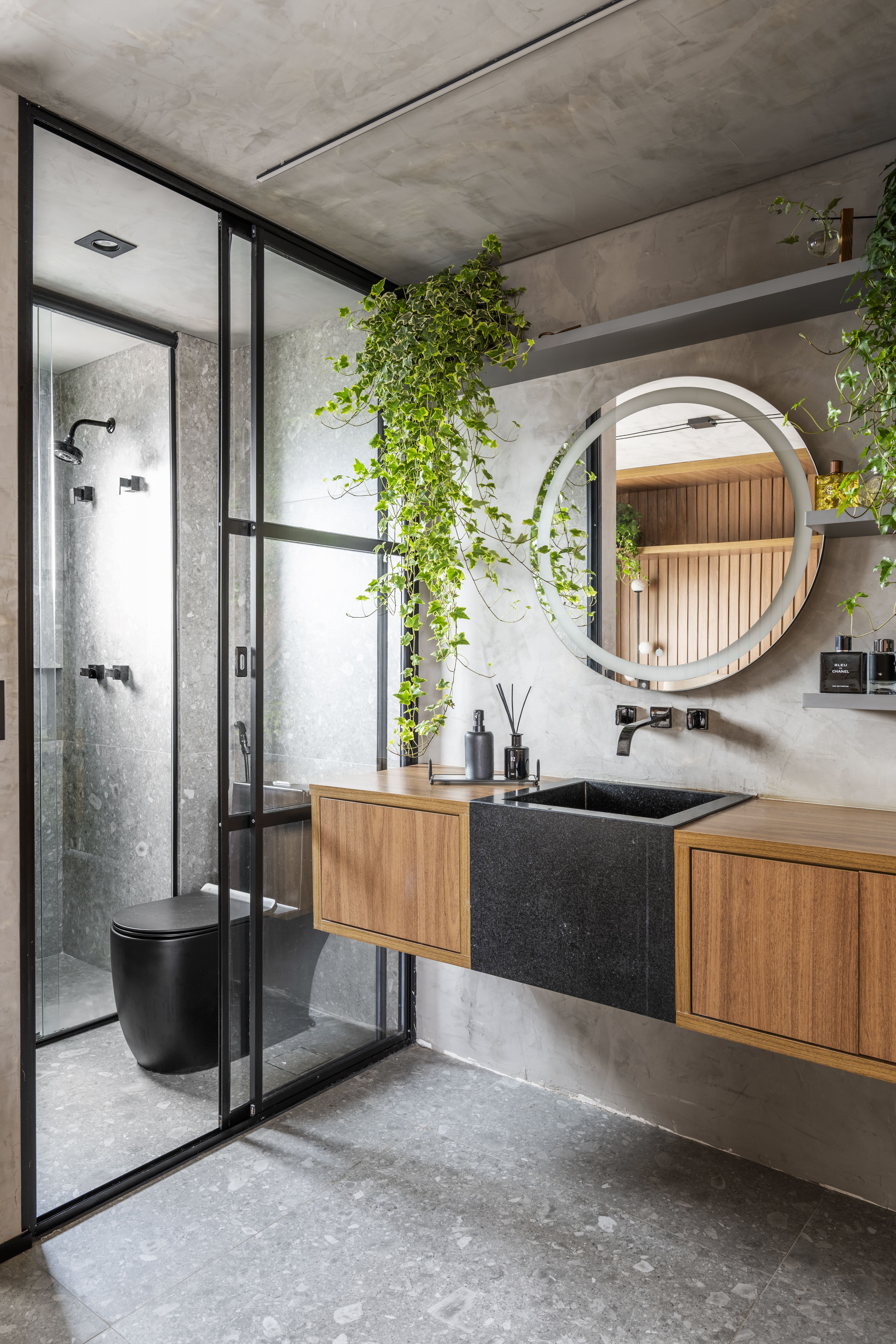 9 banheiros pequenos e modernos que valem de inspiração