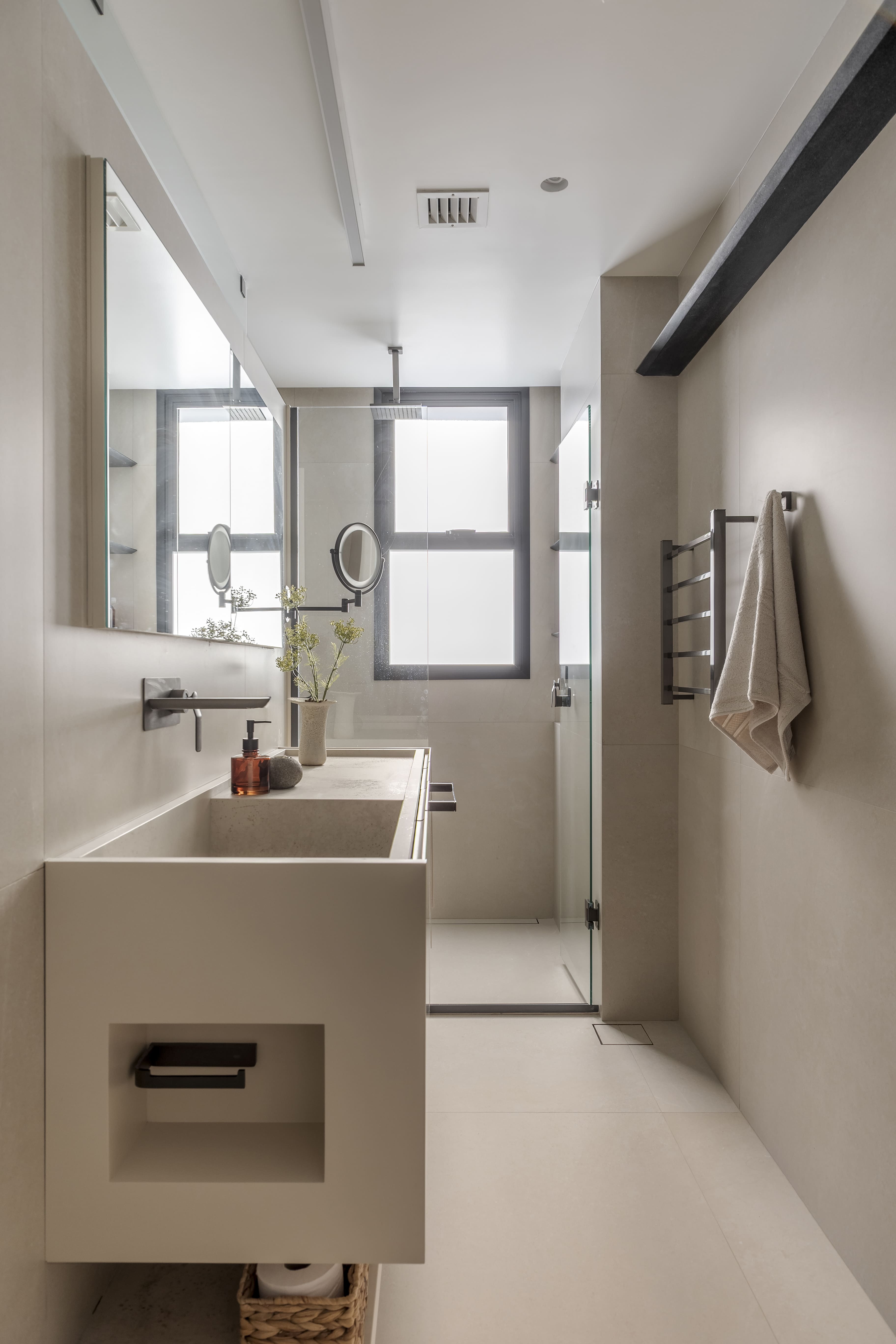 9 banheiros pequenos e modernos que valem de inspiração