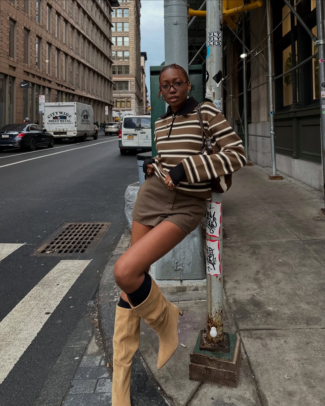 6 tendências de botas femininas para incorporar quando o clima esfriar looks com botas femininas