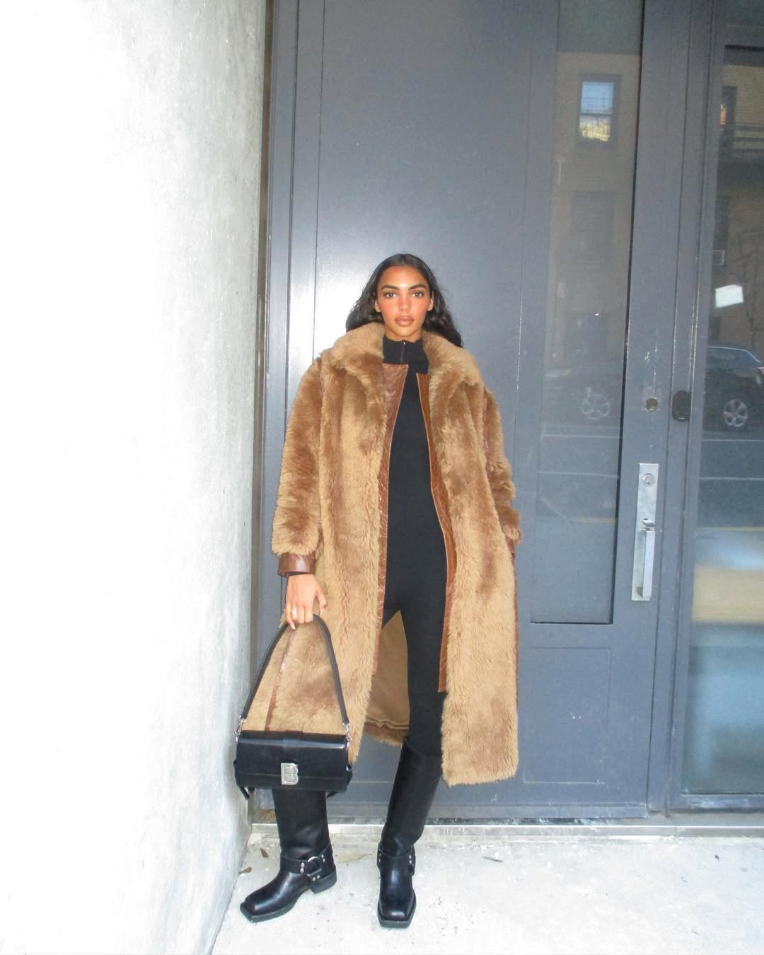 6 tendências de botas femininas para incorporar quando o clima esfriar looks com botas femininas