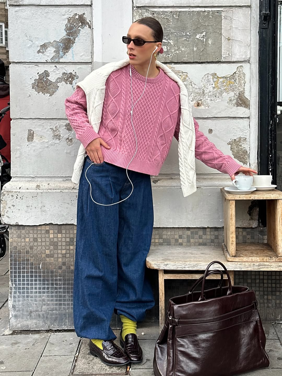 look com calça baggy feminina