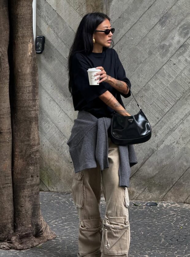 Calça cargo feminina: 5 formas de apostar na tendência da vez