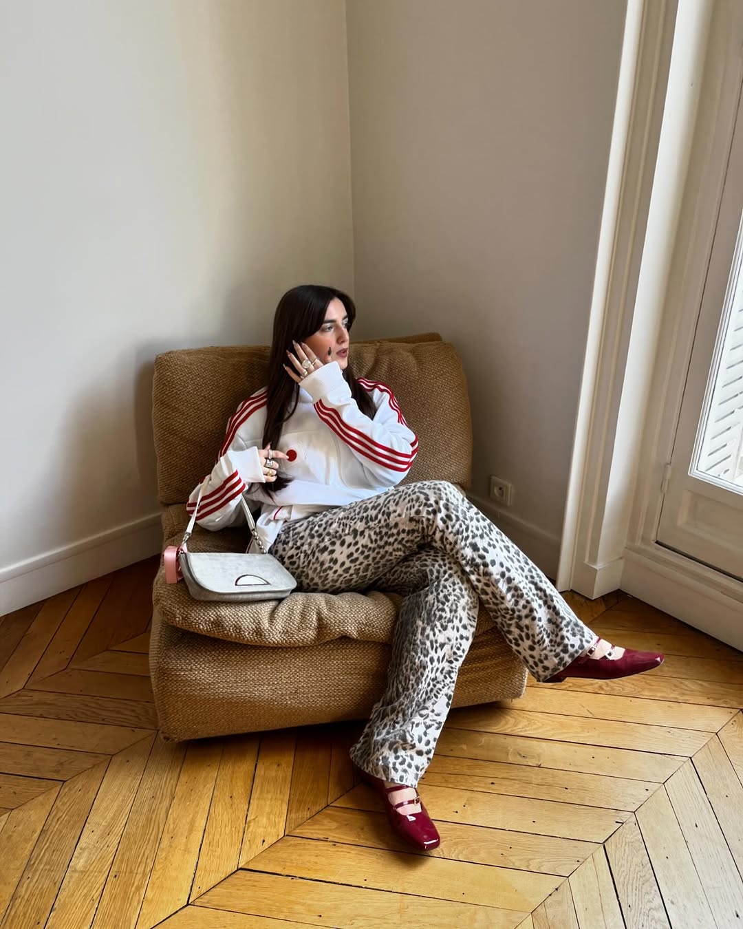 look com calça de animal print