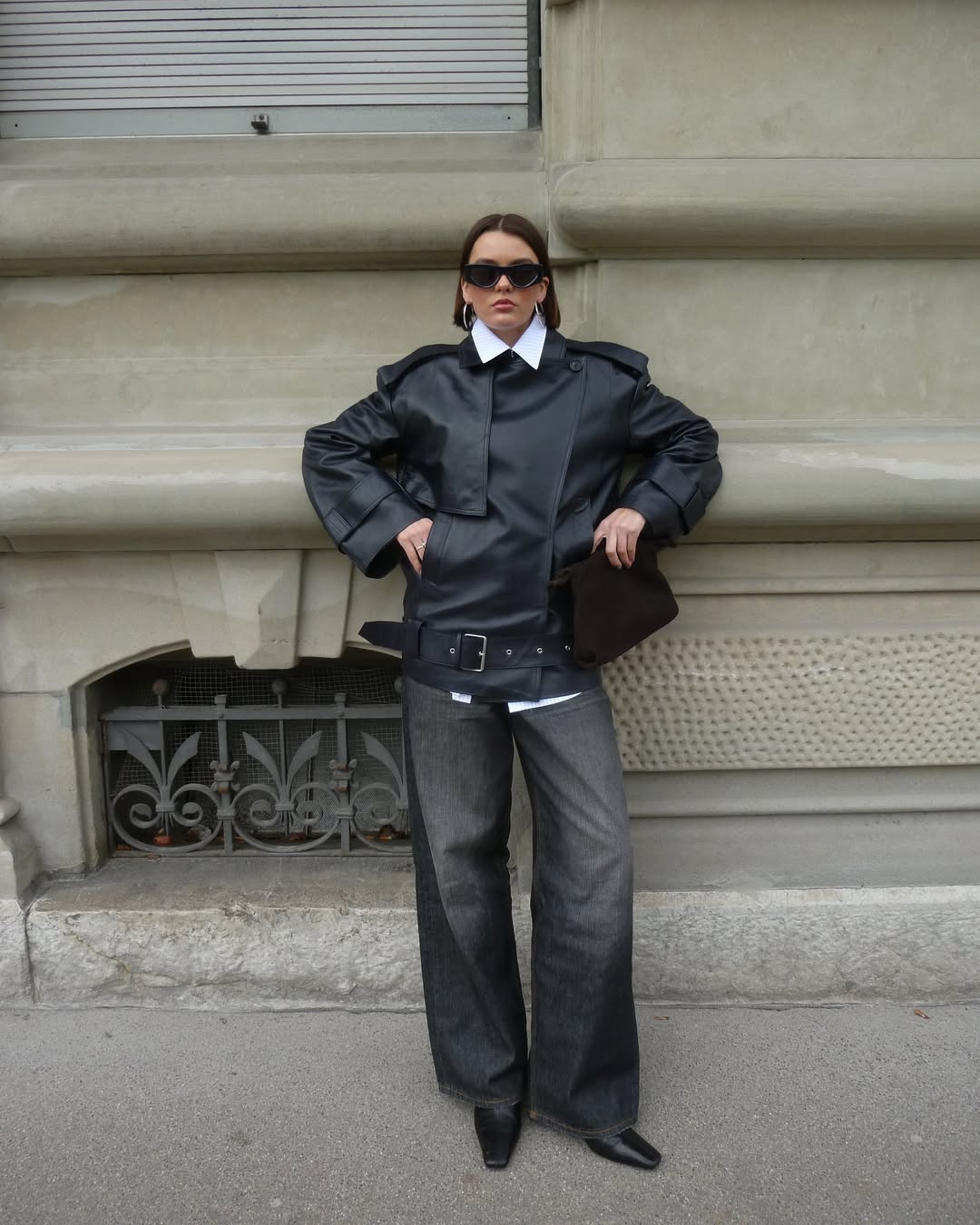 look com calça jeans preta