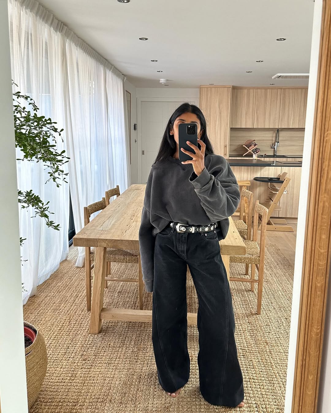 look com calça jeans preta