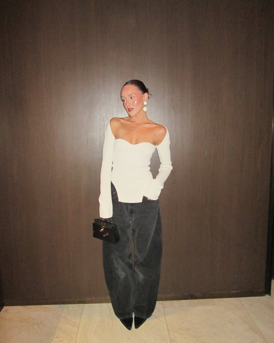 look com calça jeans preta