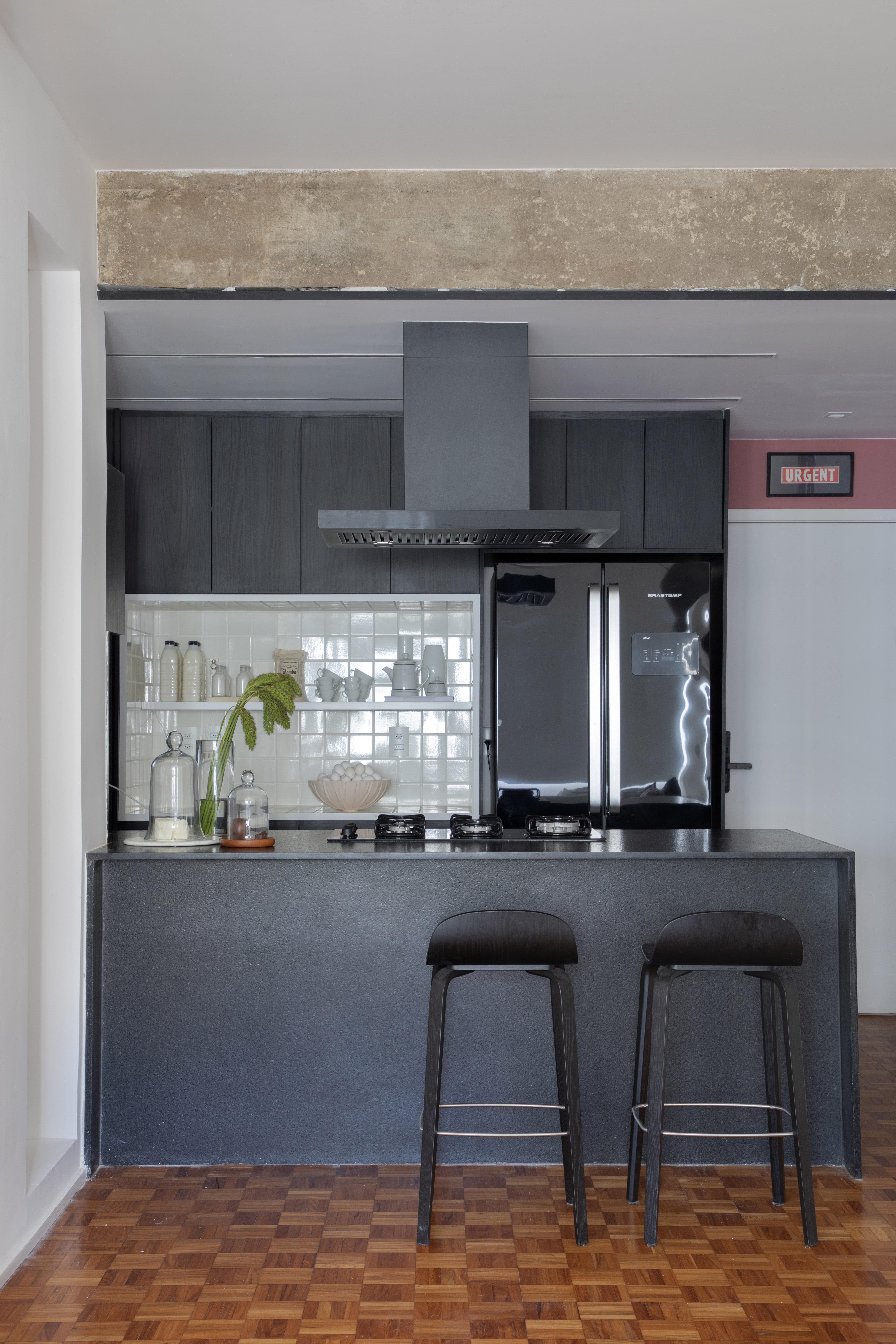 6 inspirações de cozinhas compactas com decoração inteligente