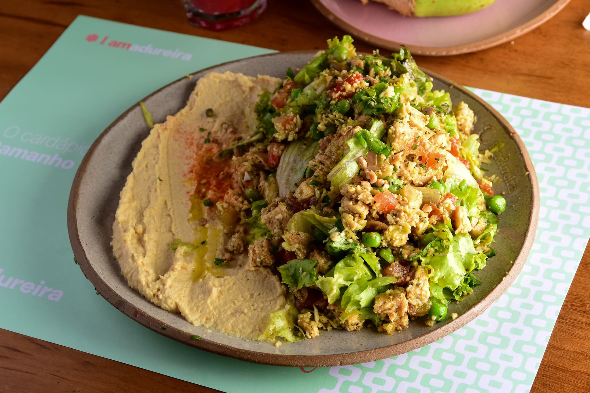 5 ideias de jantar simples e saborosas com frango para testar