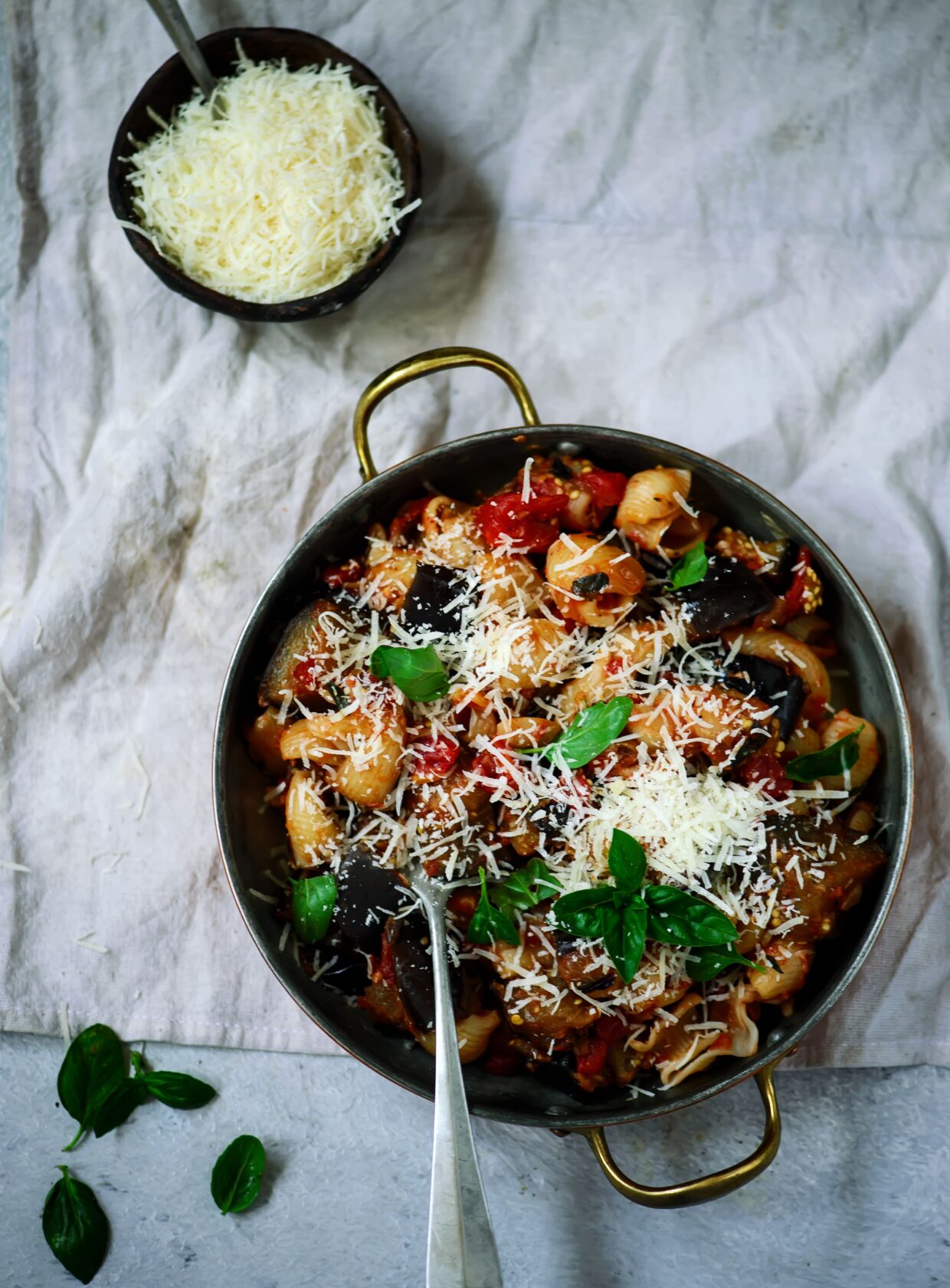 Pasta alla Norma é uma receita para um jantar leve e gostoso
