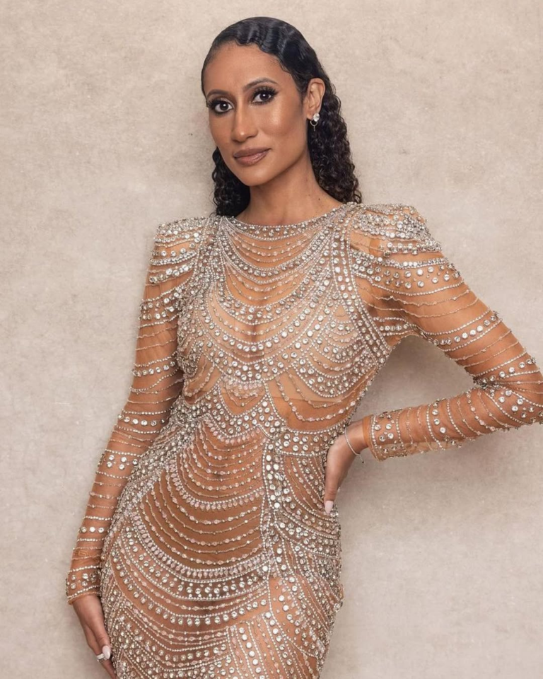 penteados soltos para cabelos cacheados