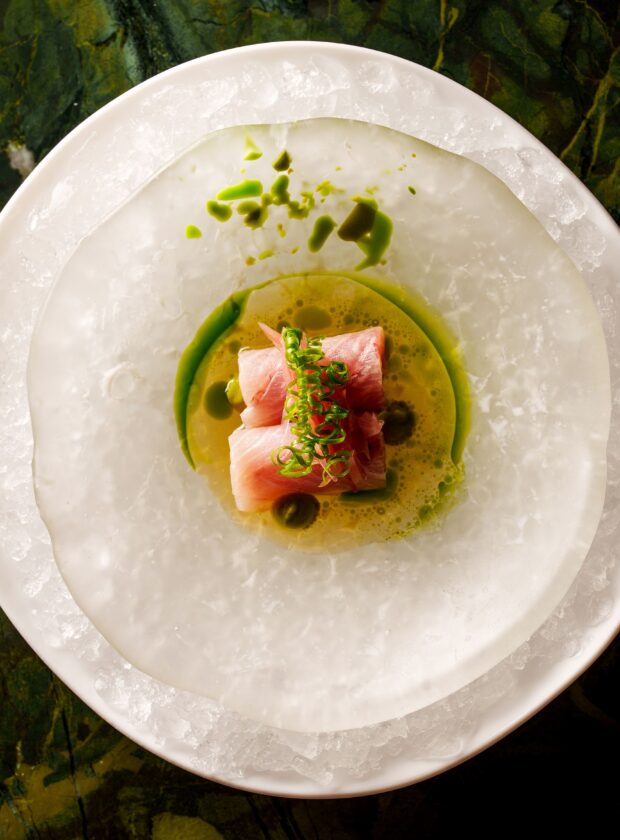 Como é o menu degustação dos dois restaurantes brasileiros com 3 estrelas Michelin