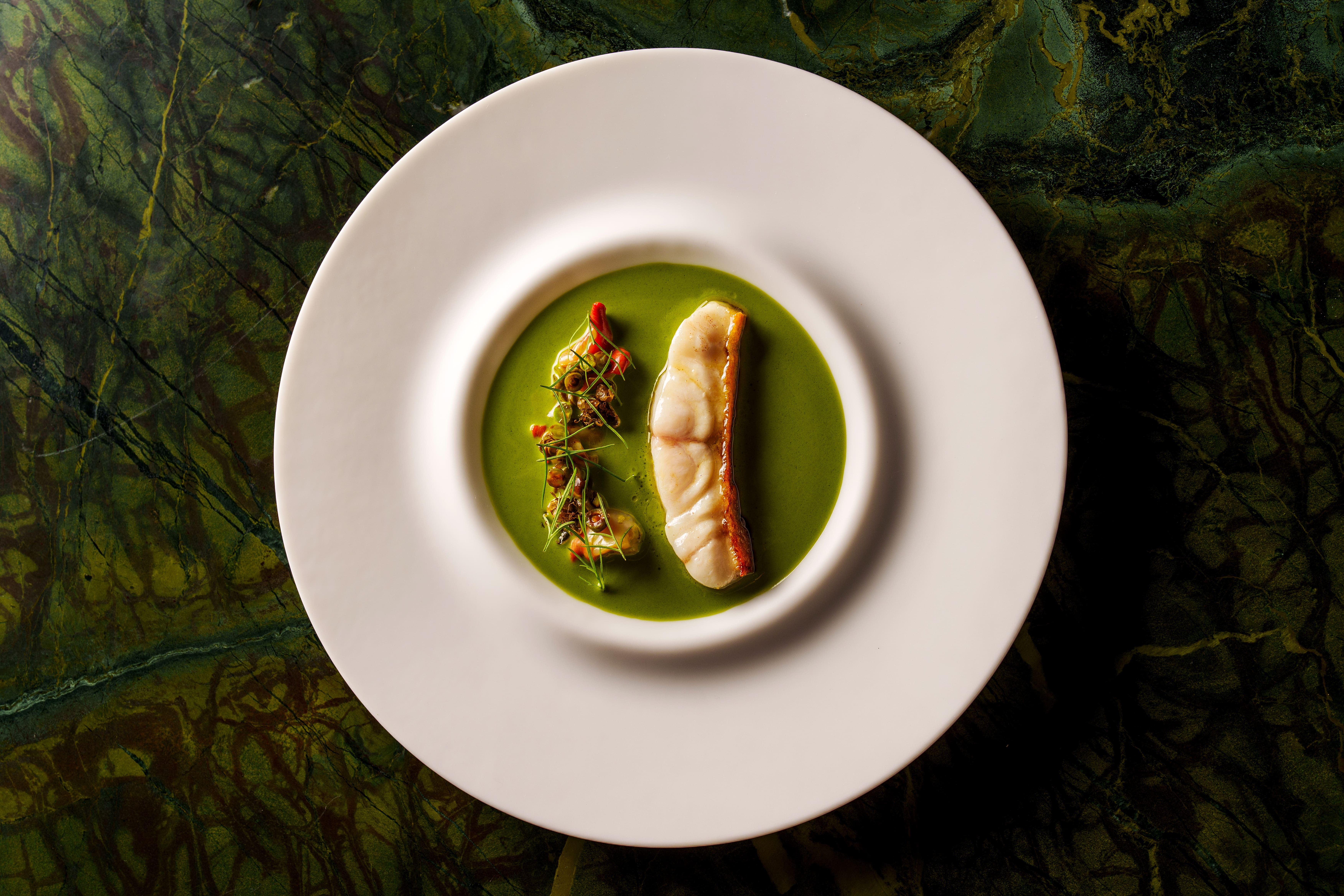 Como é o menu degustação dos dois restaurantes brasileiros com 3 estrelas Michelin