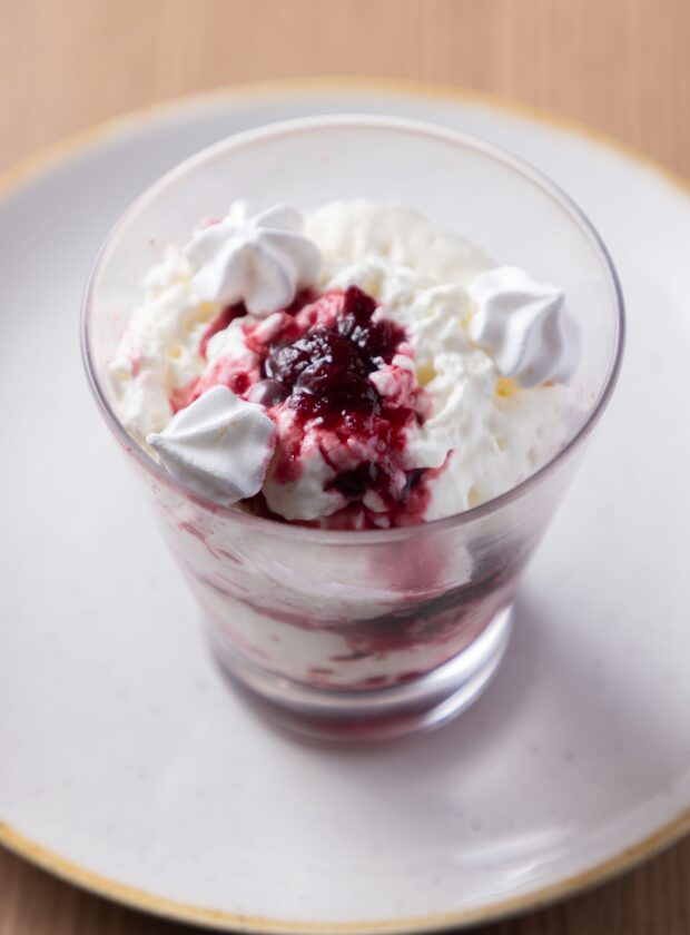 5 sobremesas fáceis e rápidas que adoçam o pós-almoço