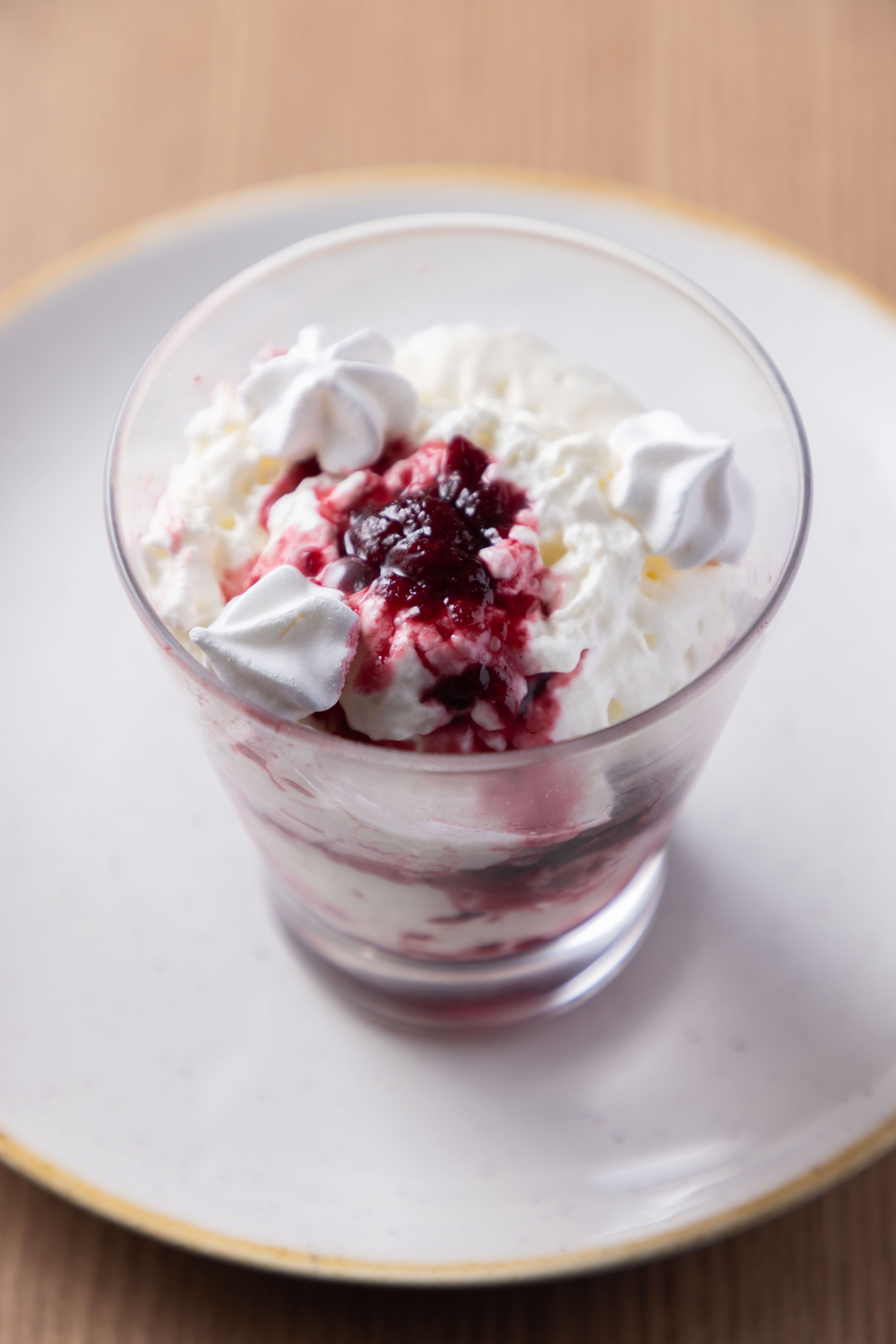 5 sobremesas fáceis e rápidas que adoçam o pós-almoço