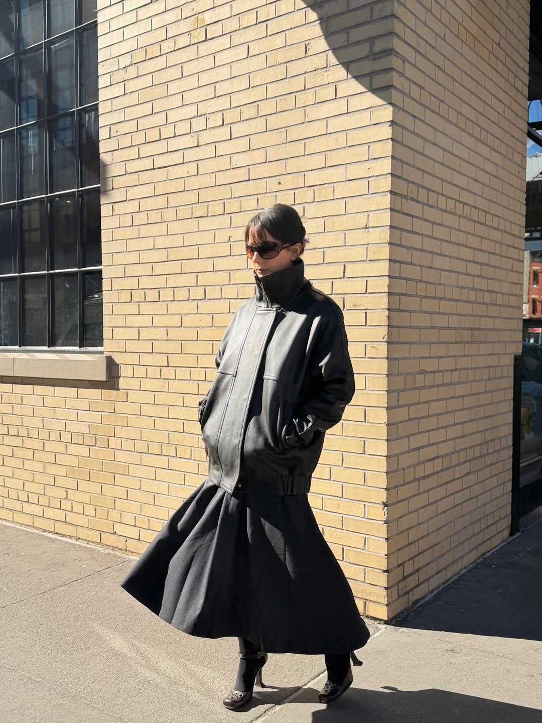 Foco no detalhe: a gola alta invade as principais tendências de casacos