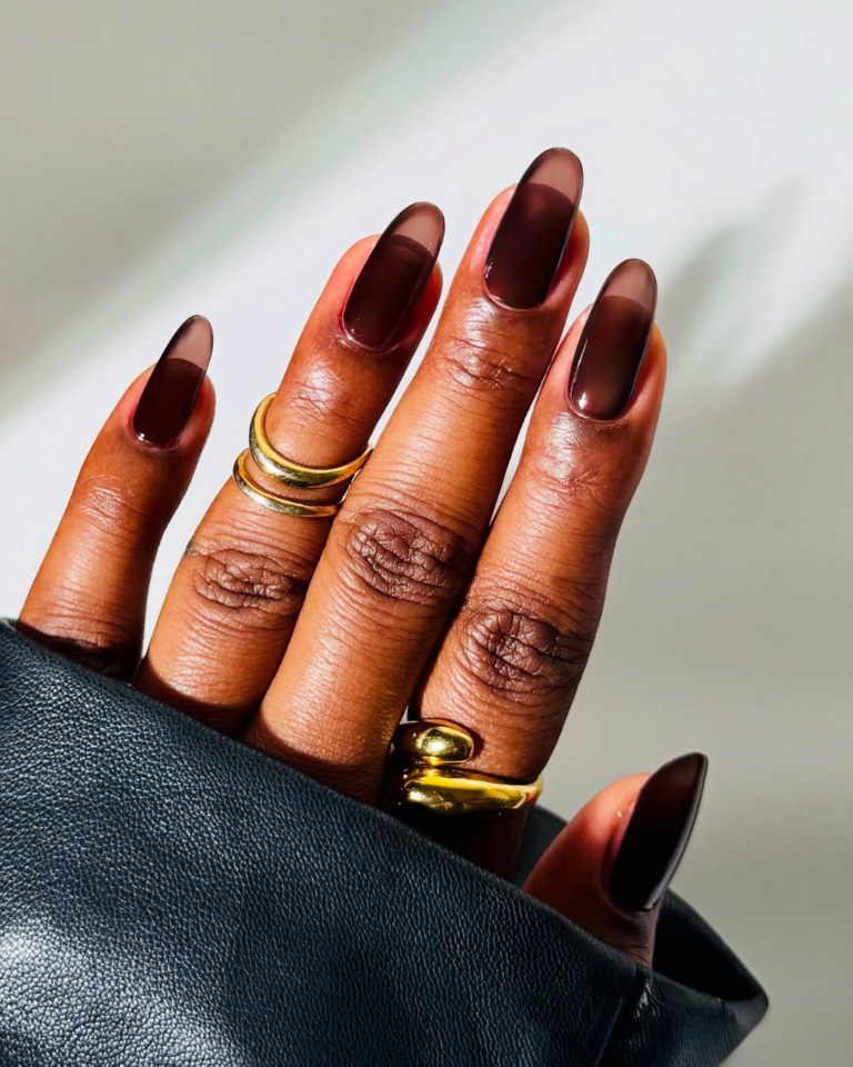 unha marrom 