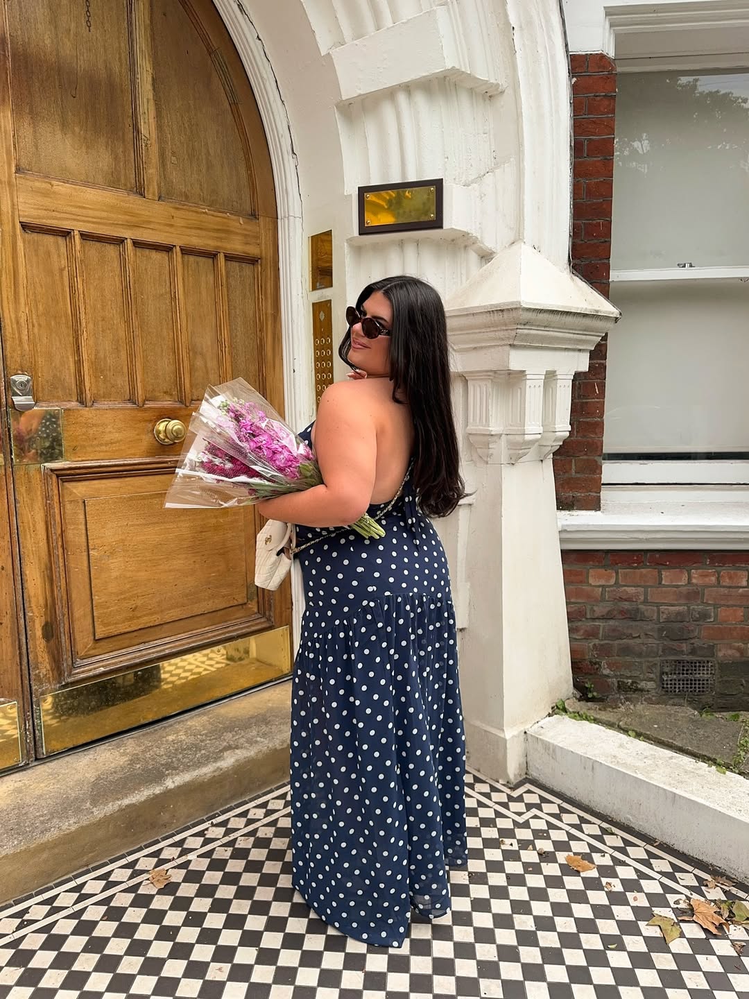 Sem criatividade? Vestidos longos e simples rendem looks práticos e elegantes! looks com vestidos longos e simples