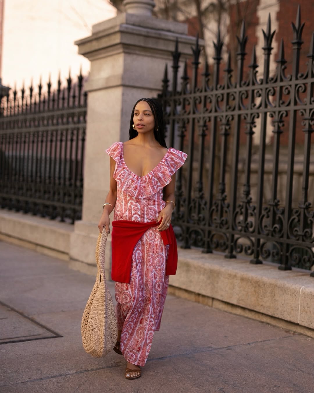 Sem criatividade? Vestidos longos e simples rendem looks práticos e elegantes! looks com vestidos longos e simples