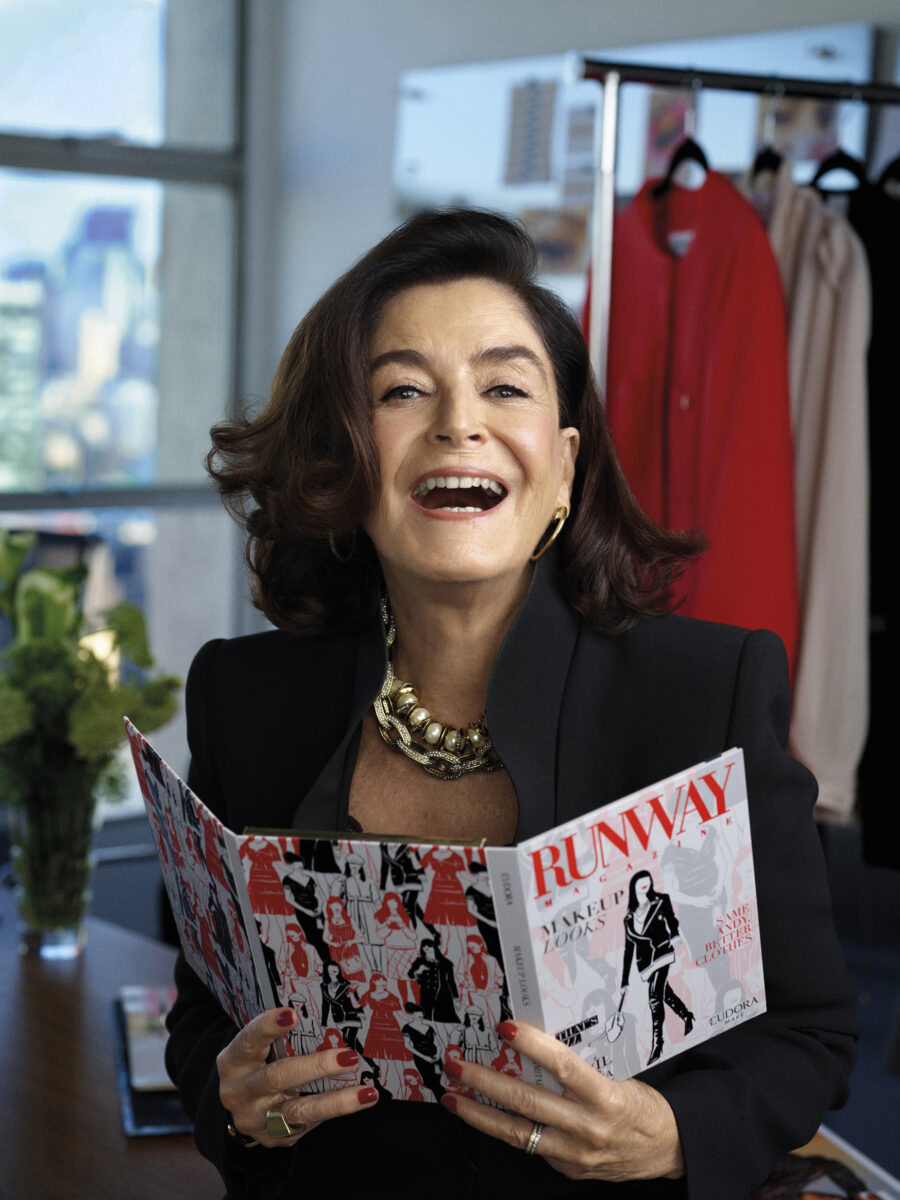 Com Gloria Kalil e Lelê Burnier, Eudora lança linha inspirada em “O Diabo Veste Prada” ELLE EUDORA 14 04 26 0808 3 RGB