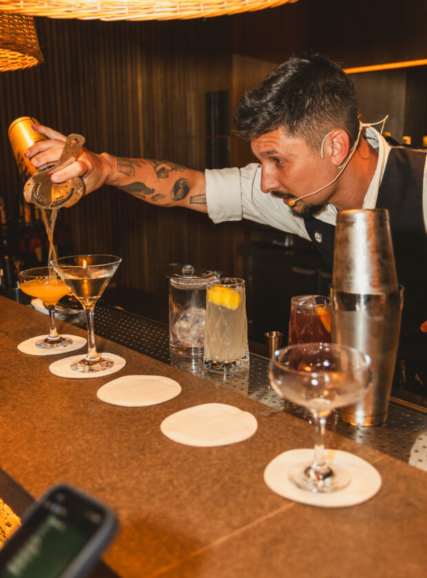 5 drinks em 4 minutos: conheça o campeão brasileiro do World Class 2026
