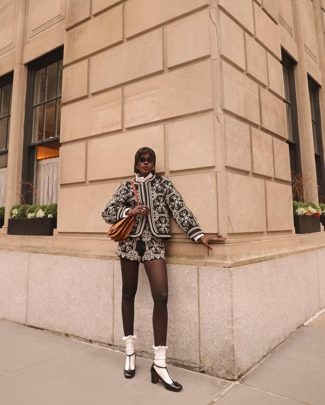 Faça frio, faça calor, o Mary Jane é o sapato para um look fashionista look com sapato mary jane
