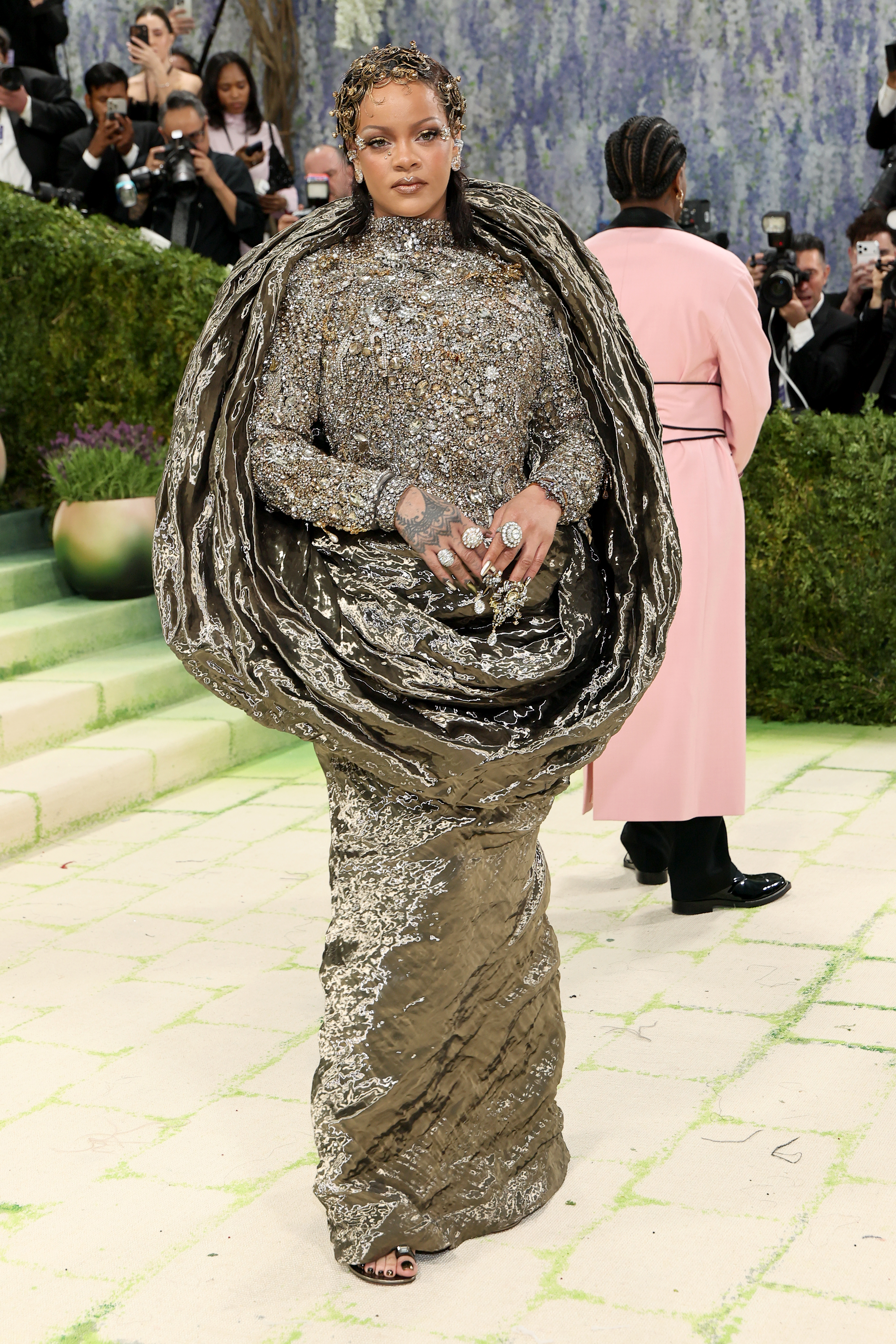 looks do met gala: rihanna