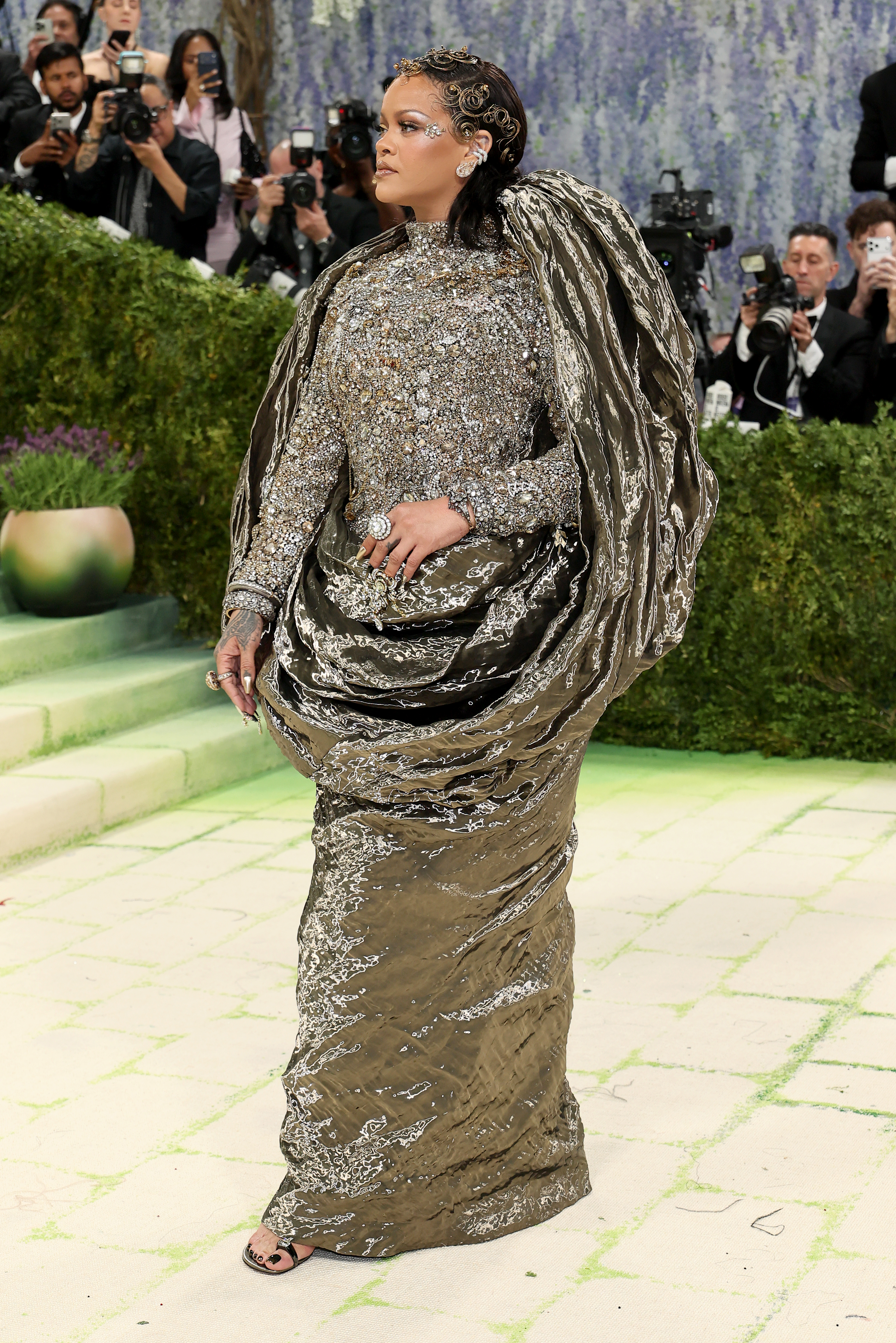 Rihanna no met gala 2026 de maison margiela