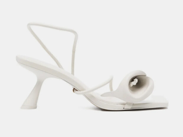 Sandalias confortaveis e elegantes 11mai26 Cult Gaia