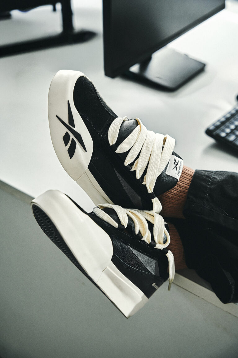 THESAINT REEBOK 084