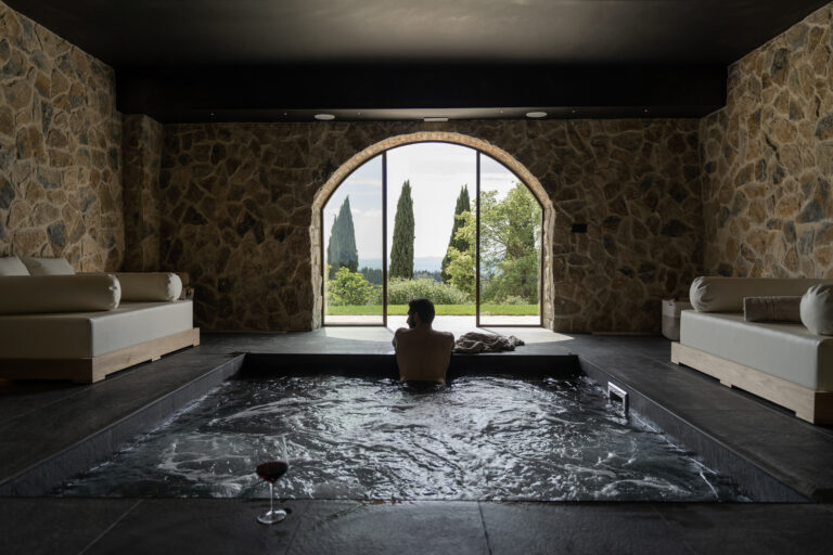 Villa Ardore Hot Tub